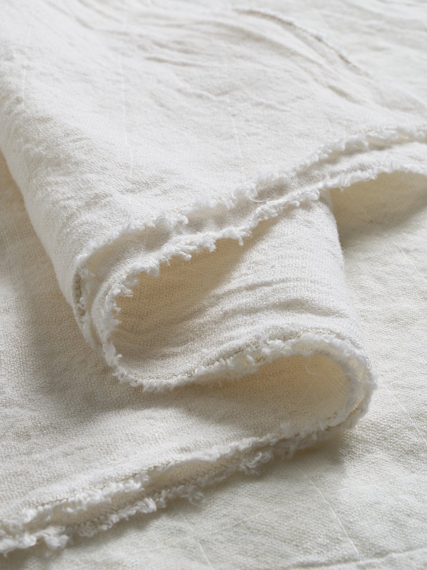 Philo Linen Napkins in White