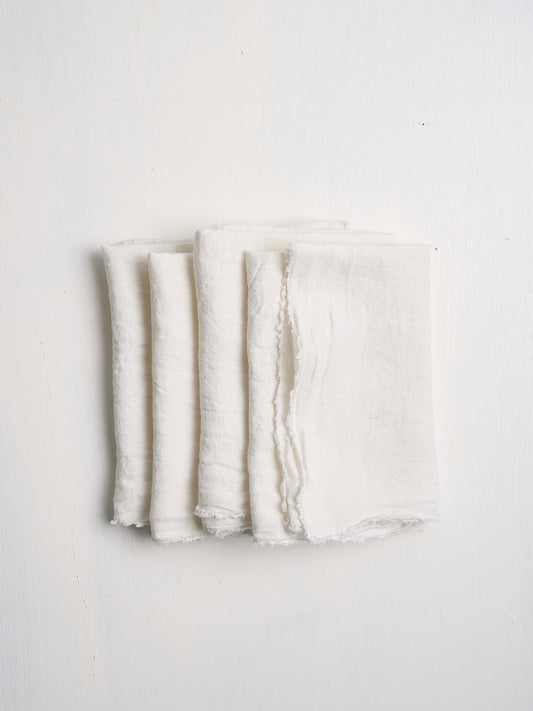Philo Linen Napkins in White